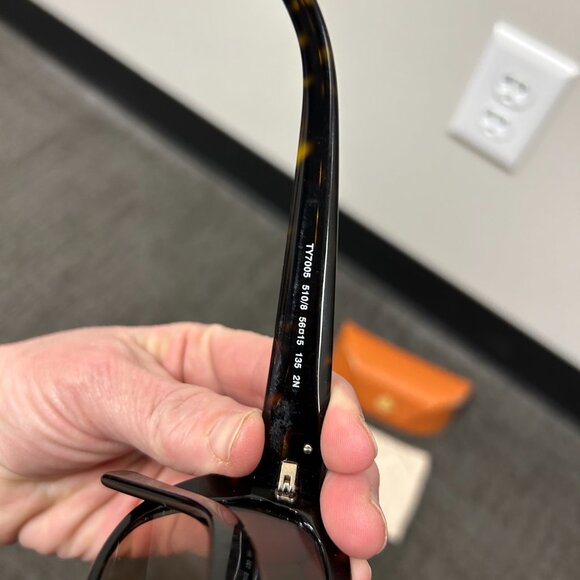 Tory Burch TY7005 Sunglasses - Picture 5 of 5